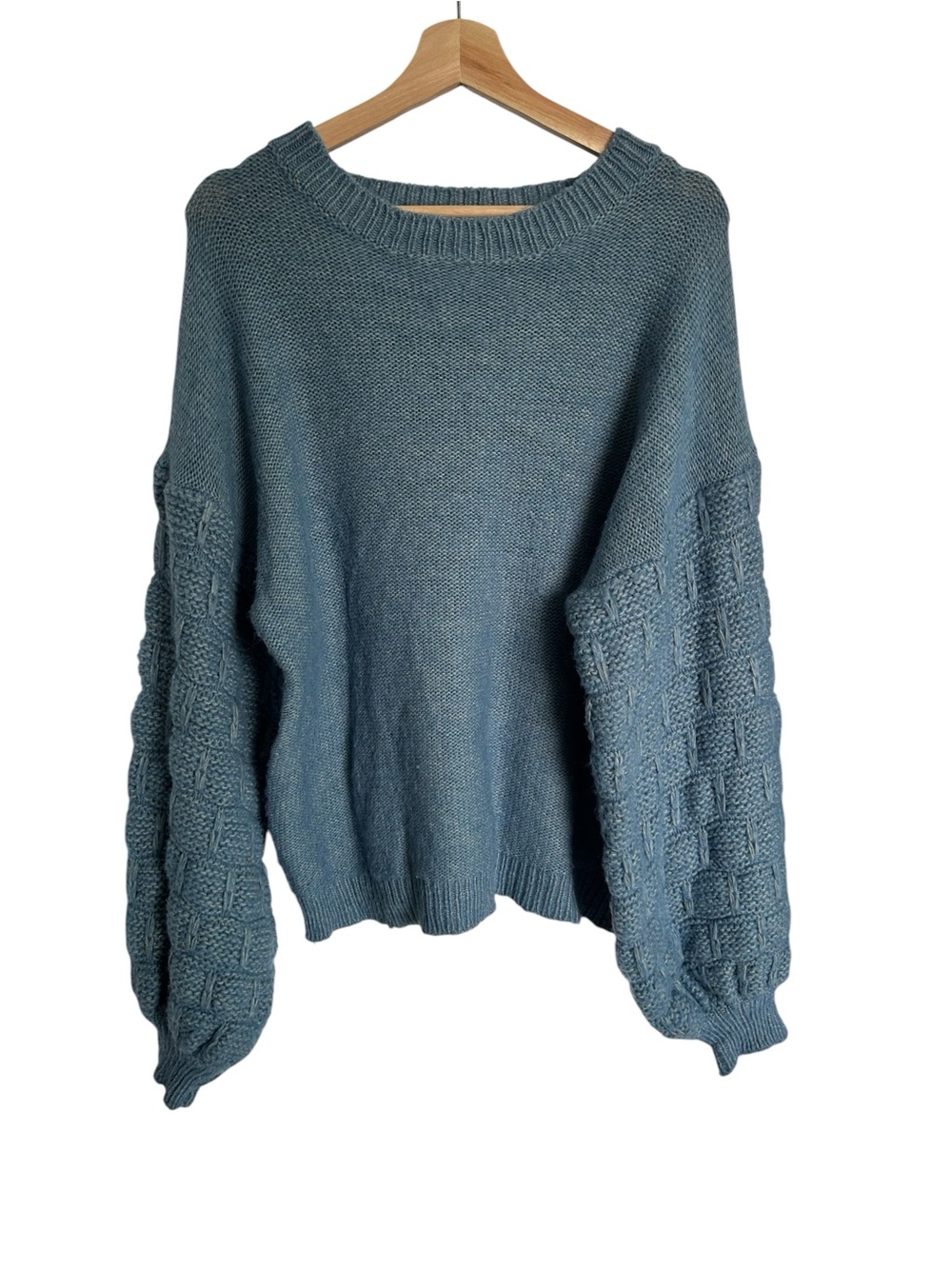 &Merci Boutique Crew neck bubble textured sleeve sweater - Blue Size Medium - Picture 2 of 11